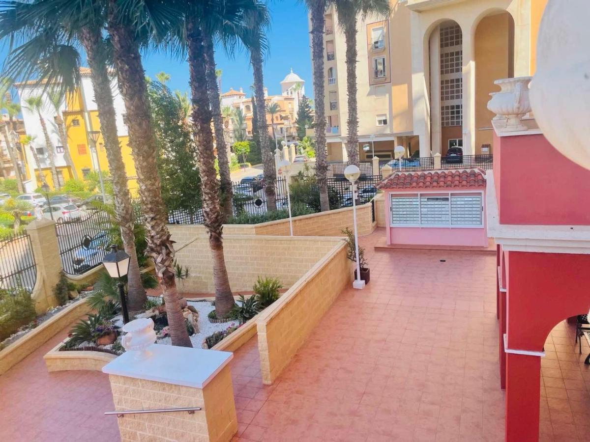 Beach Apartament In Torrevieja Exteriör bild